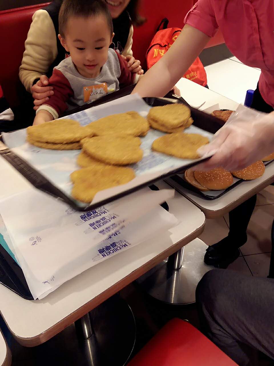 NYC紐約國際上海仲盛中心：【活動回顧】麥當(dāng)勞漢堡之旅